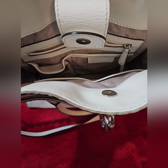 Michael Kors Large Hamilton Leather Vanilla/White Satchel - Picture 9 of 14